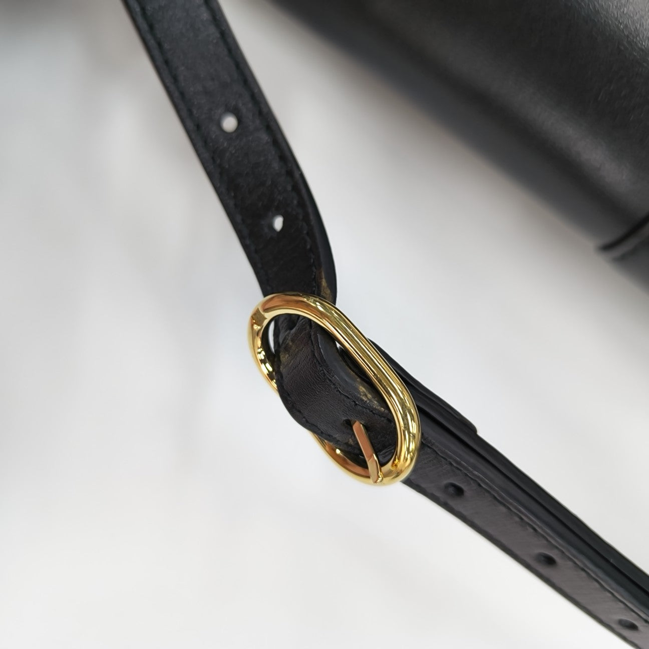 Arli Small Calfskin Black