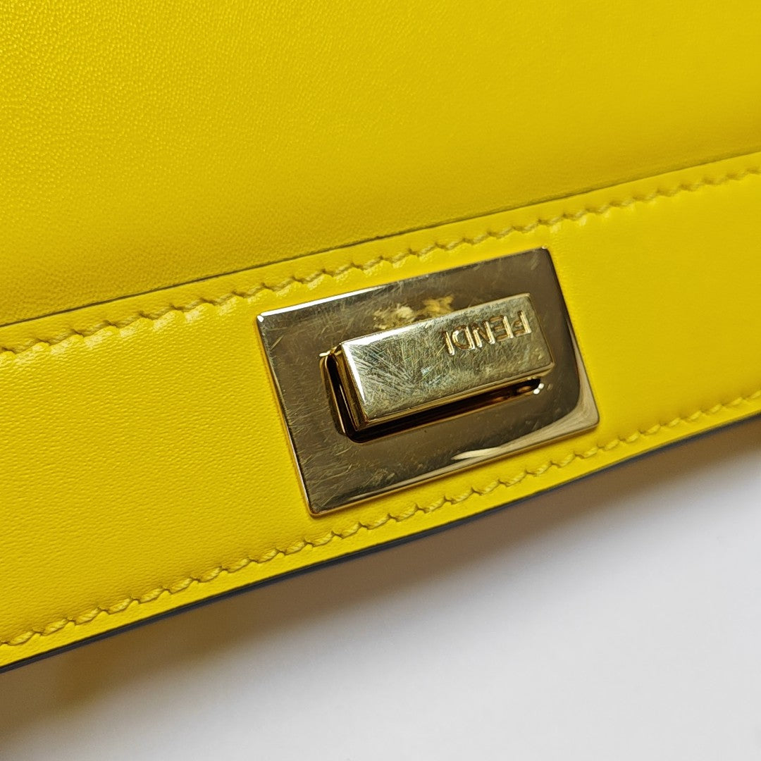Peekaboo Medium Calfskin Yellow
