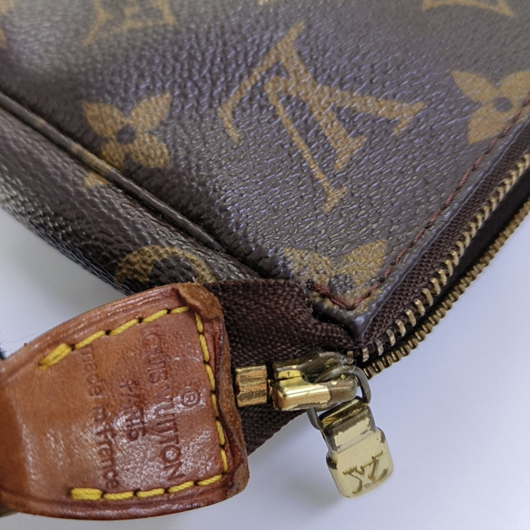 ACCESSOIRES Monogram Coated Canvas Brown