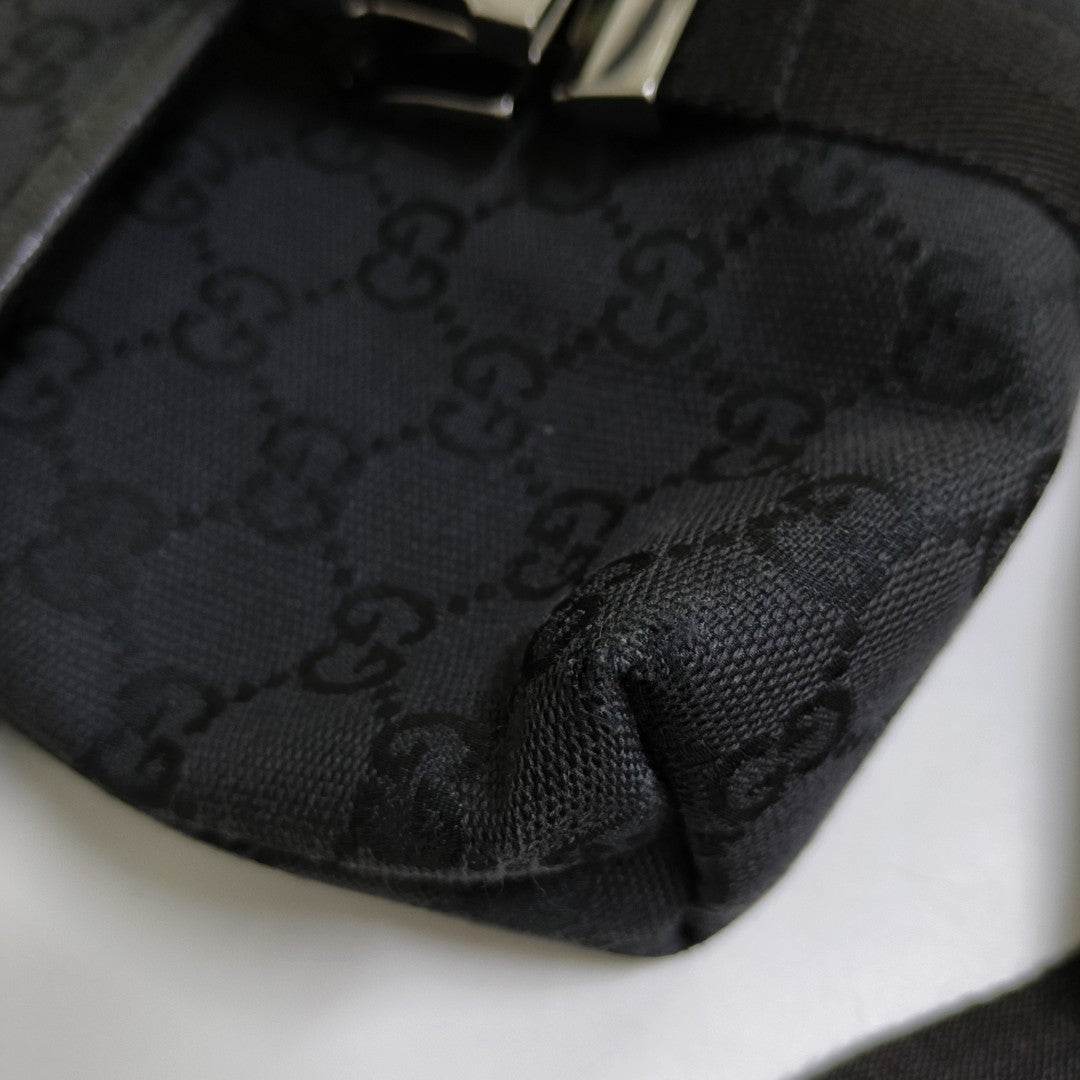 Monogram Canvas Black