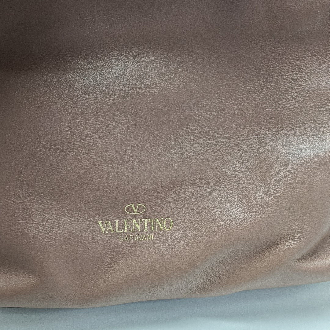Rockstud Calfskin Beige