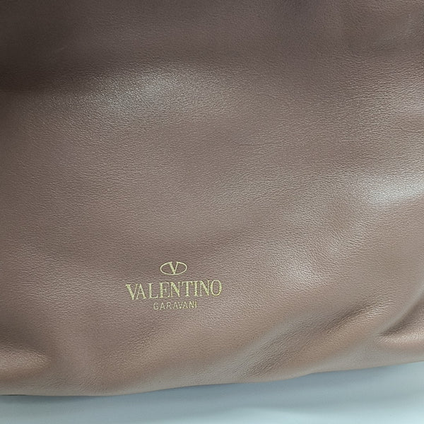 Rockstud Calfskin Beige