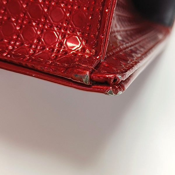 Authenticated pre-owned  Diorama Medium Calfskin Red - Crossbody Bag at Looply