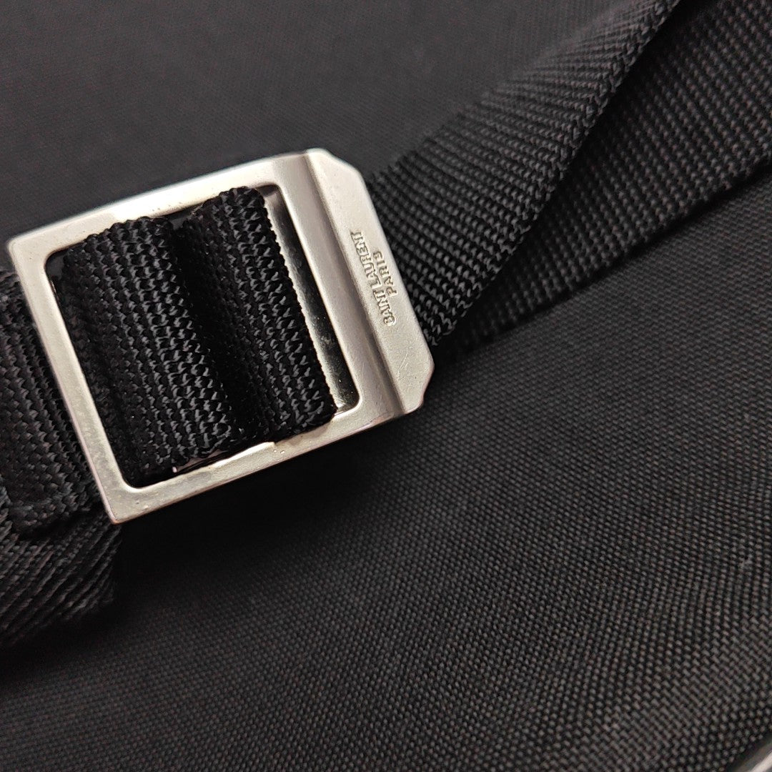 CITY Canvas Black