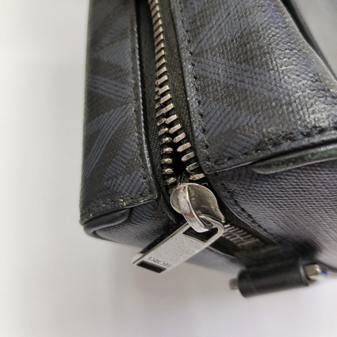 Lingot Oblique Coated Canvas Black