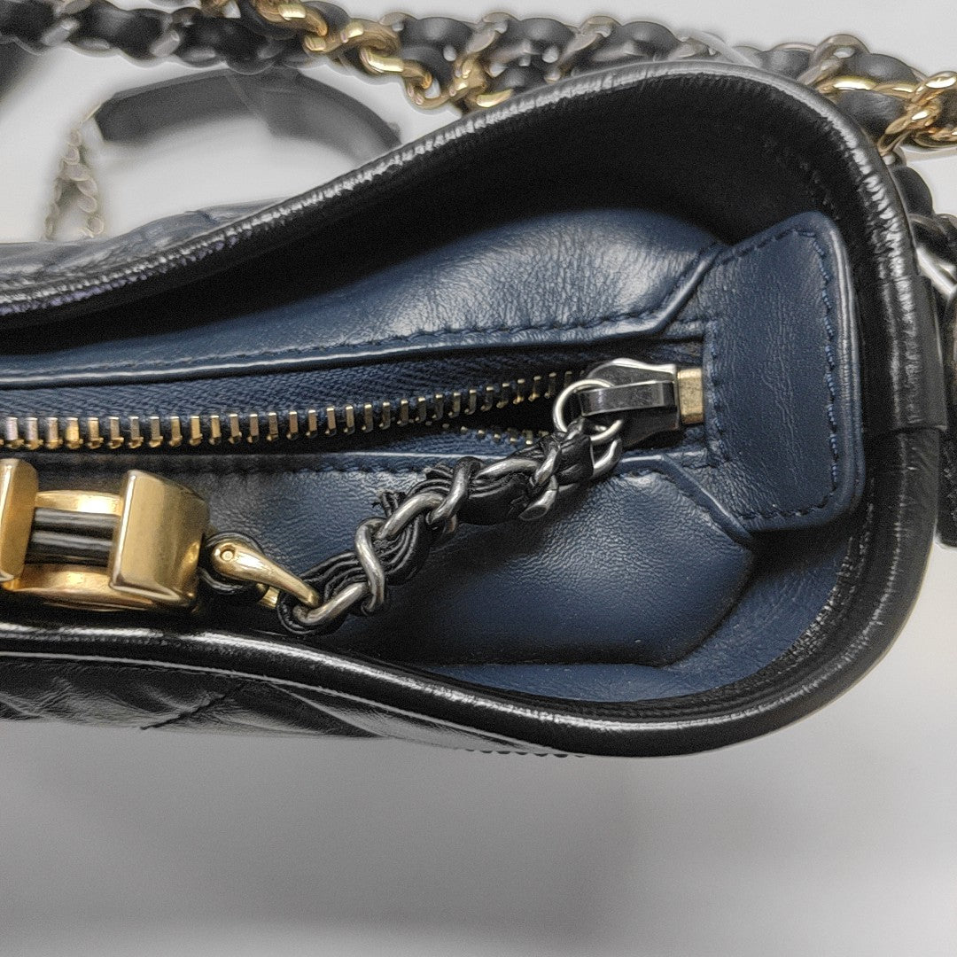 GABRIELLE Small Quilted Calfskin Blue