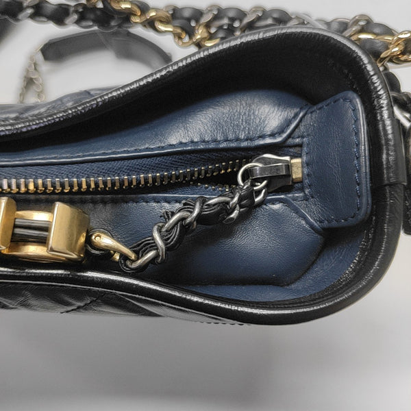 GABRIELLE Small Quilted Calfskin Blue