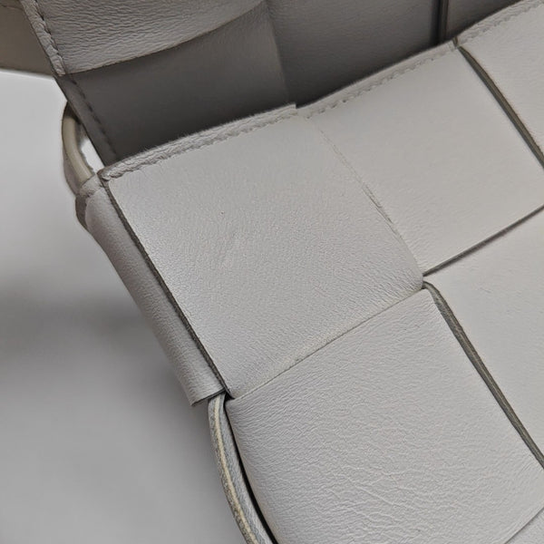 Cassette Medium Calfskin White