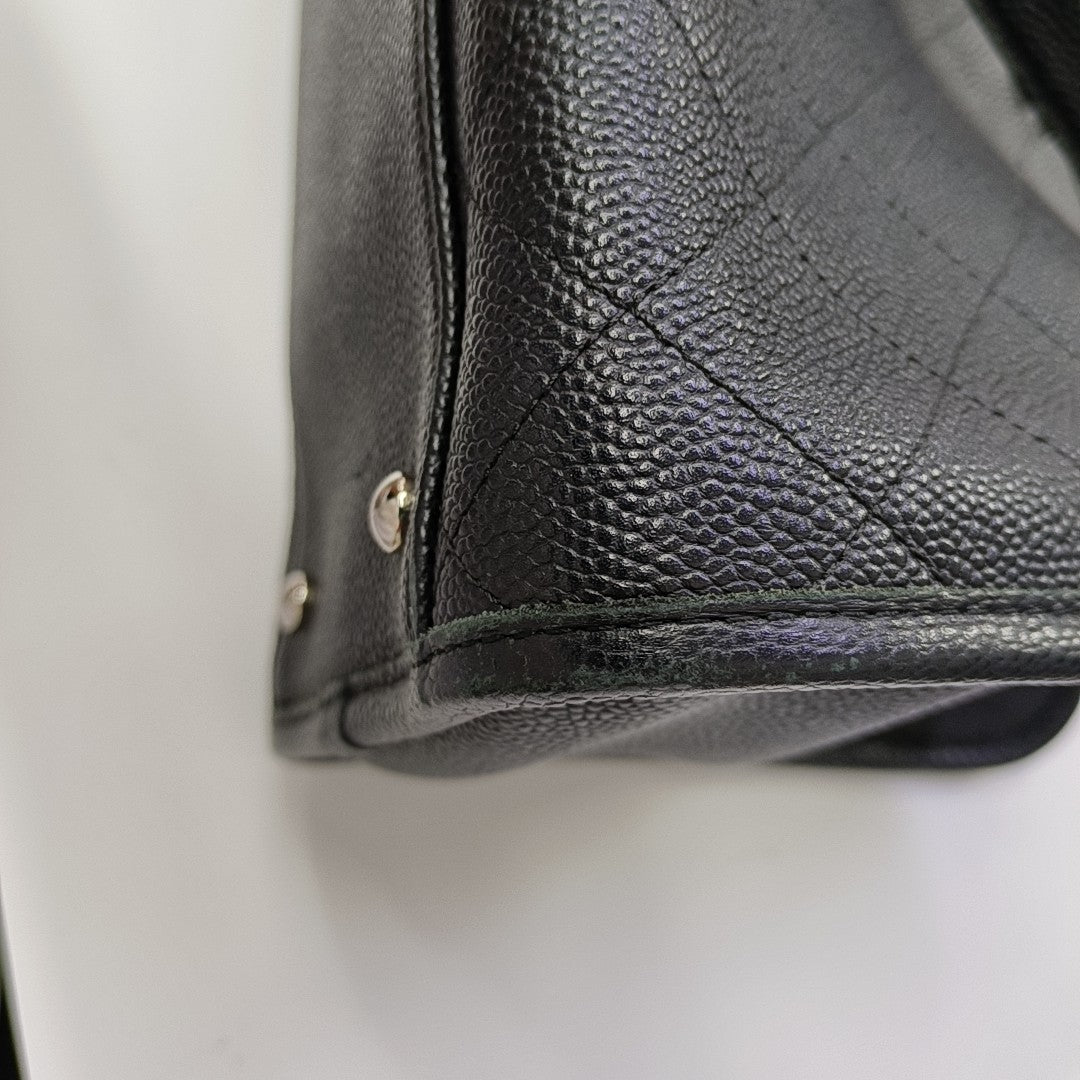 Quilted Grained Calfskin Tote Bag Black