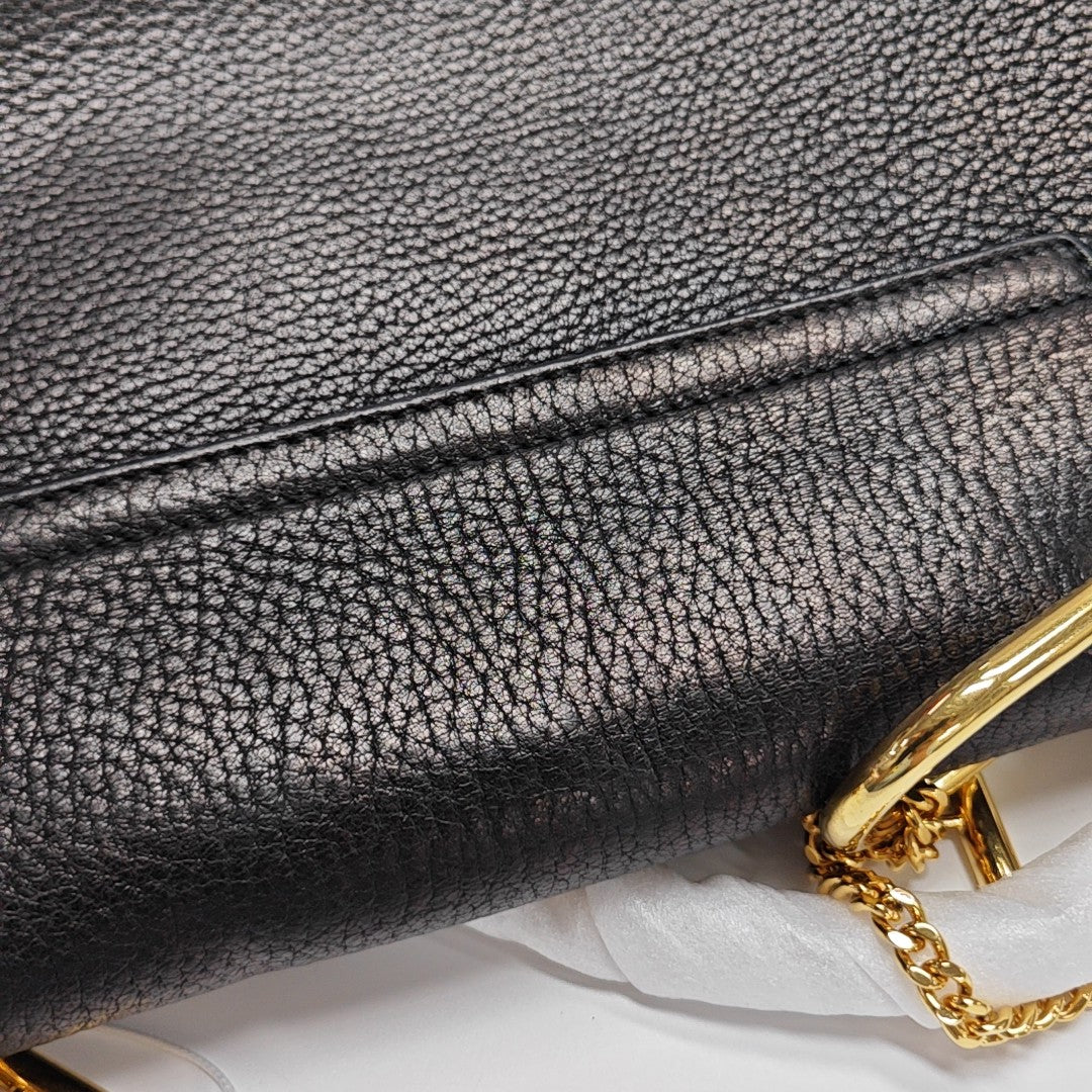 Drew Medium Calfskin Black