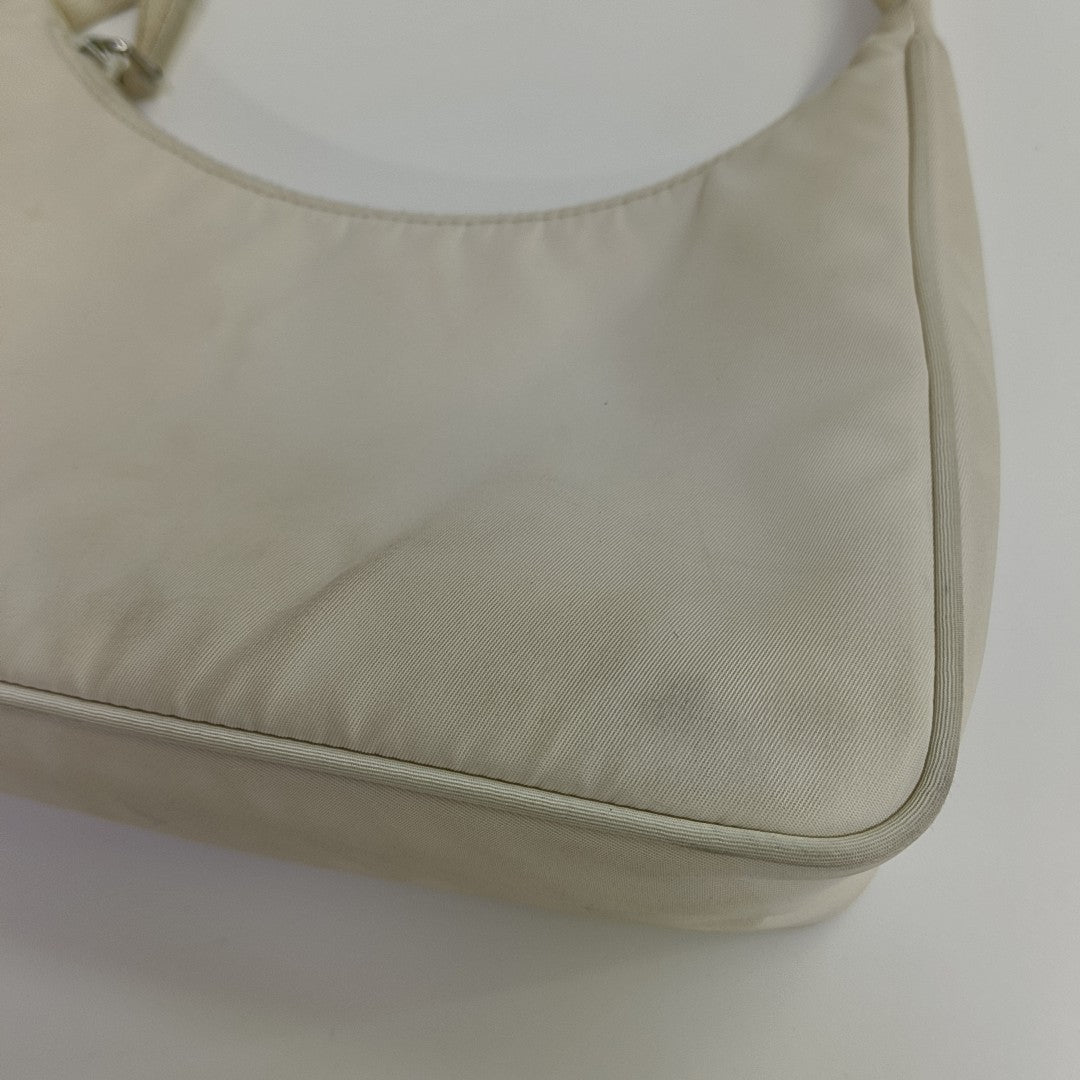 Re-Edition Fabric White