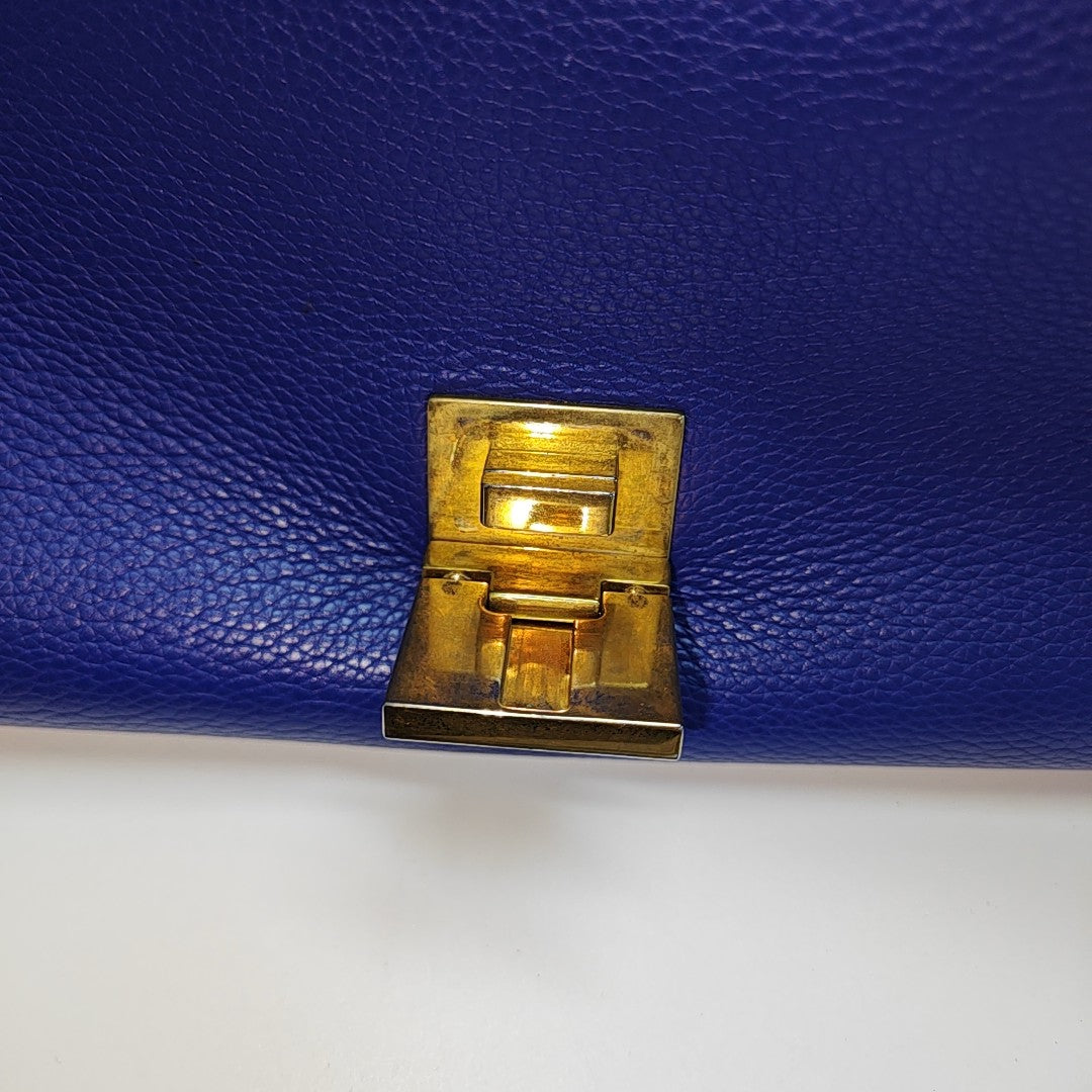 TRAPEZE Medium Calfskin Blue