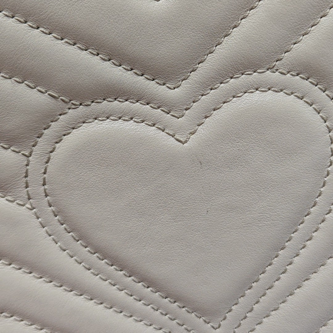 GG Marmont Medium Quilted Calfskin White