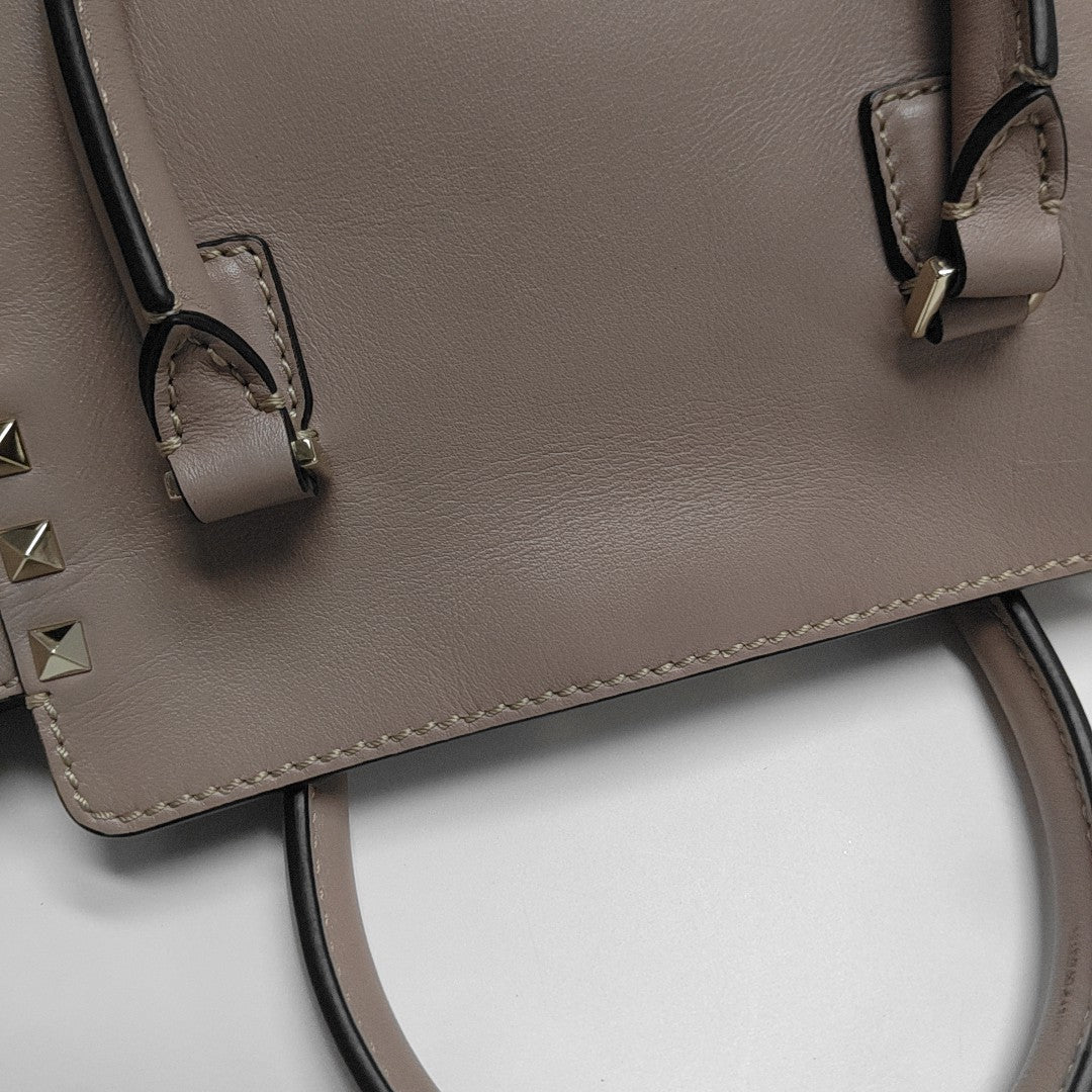 Rockstud Calfskin Pink