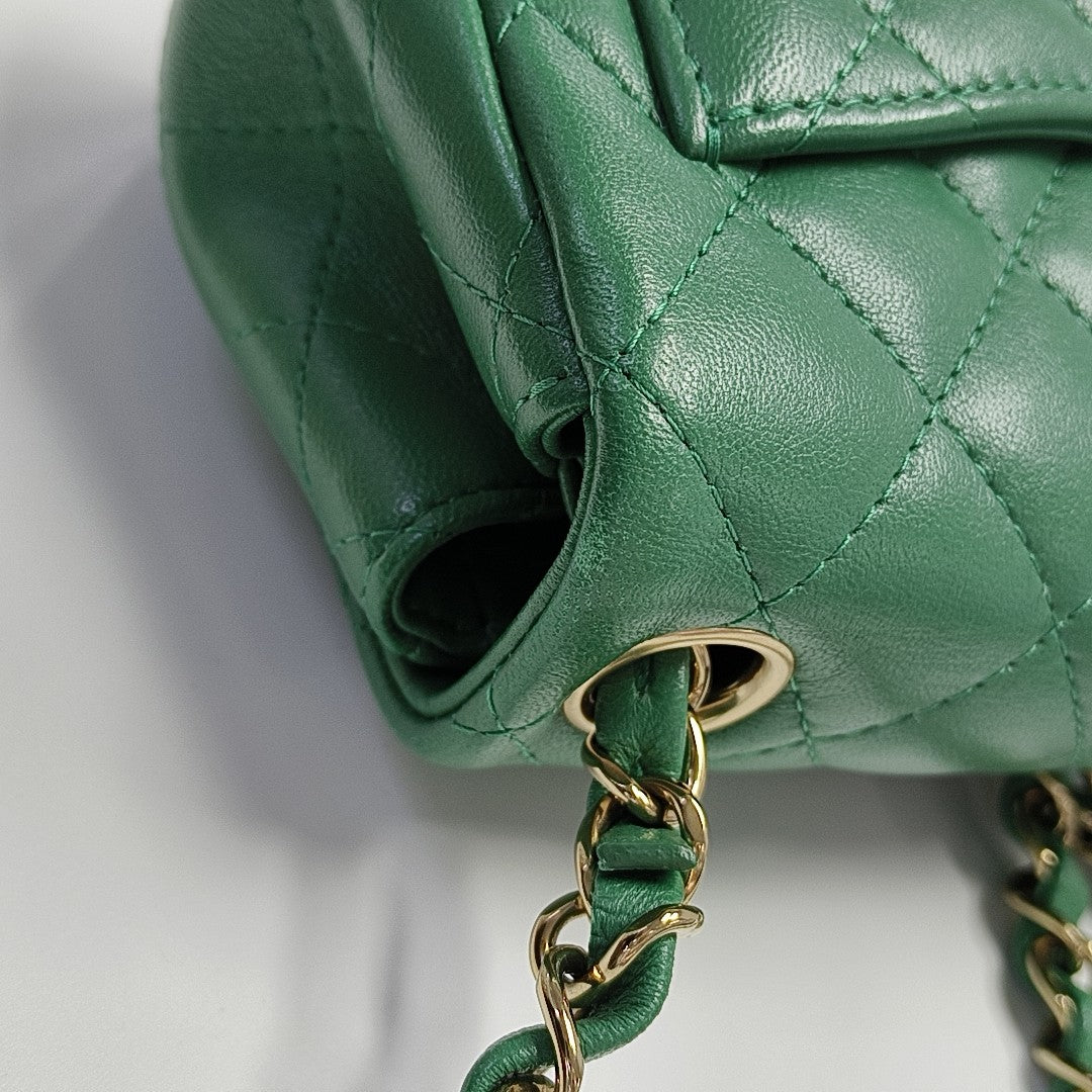 CLASSIC FLAP Mini Quilted Lambskin Green