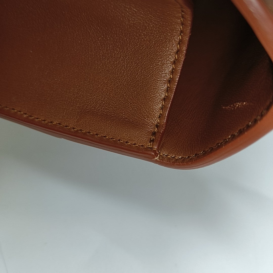 30 Montaigne Calfskin Brown