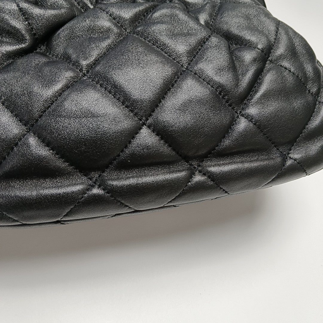 Quilted Lambskin Shoulder Bag Black