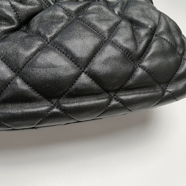 Quilted Lambskin Shoulder Bag Black