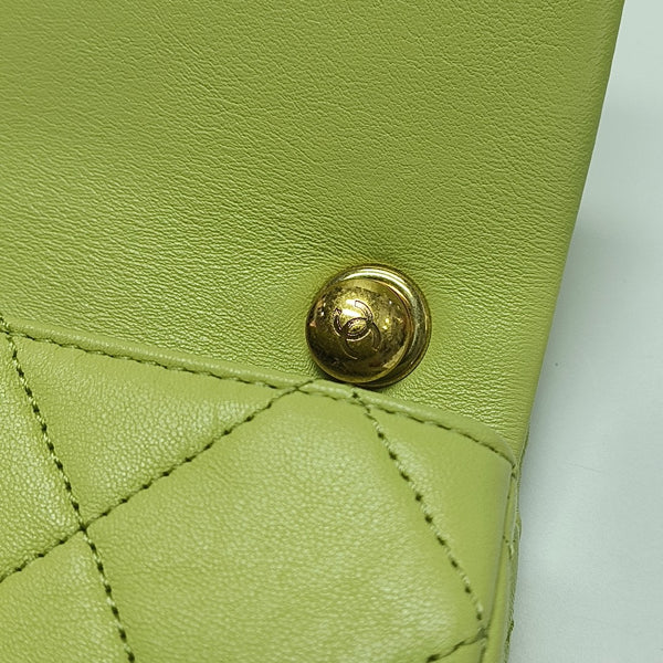 CLASSIC FLAP Mini Quilted Calfskin Green