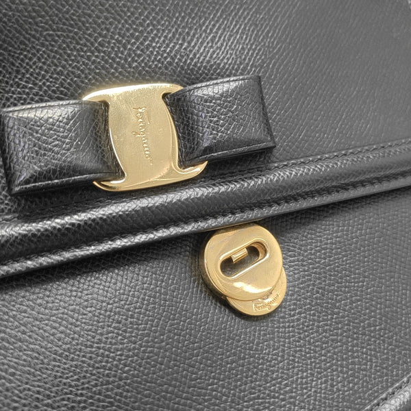 Ginny Medium Calfskin Black