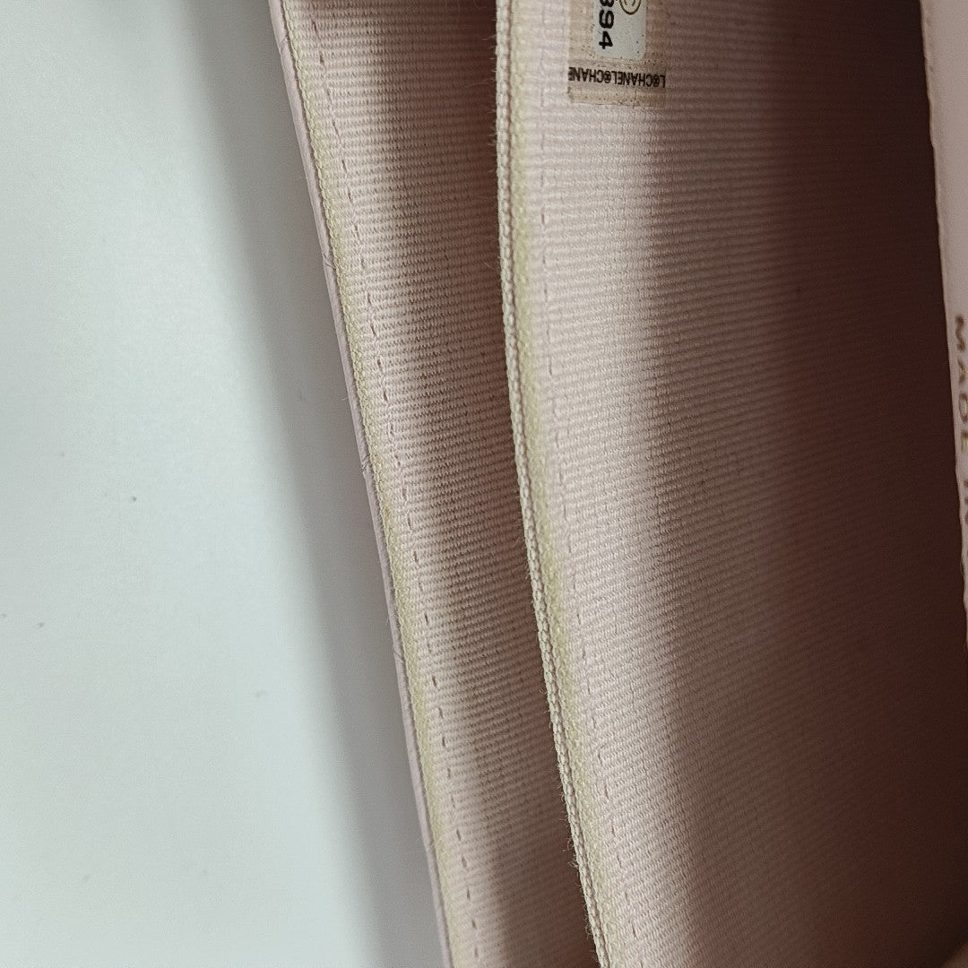 TWO TONE CHAIN HANDLE Quilted Lambskin Pink