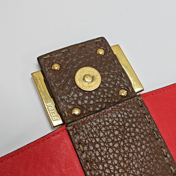 Baguette Calfskin Brown