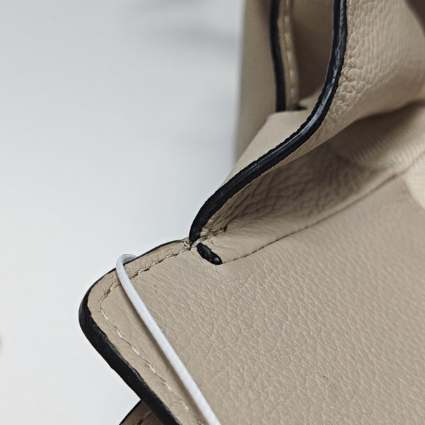Hammock Medium Calfskin White