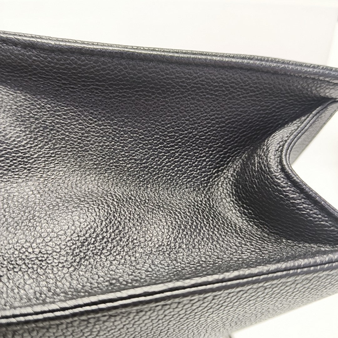 Diorama Medium Quilted Calfskin Black