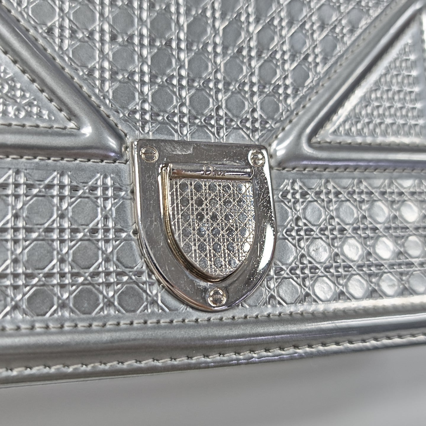 Diorama Cannage Calfskin Silver