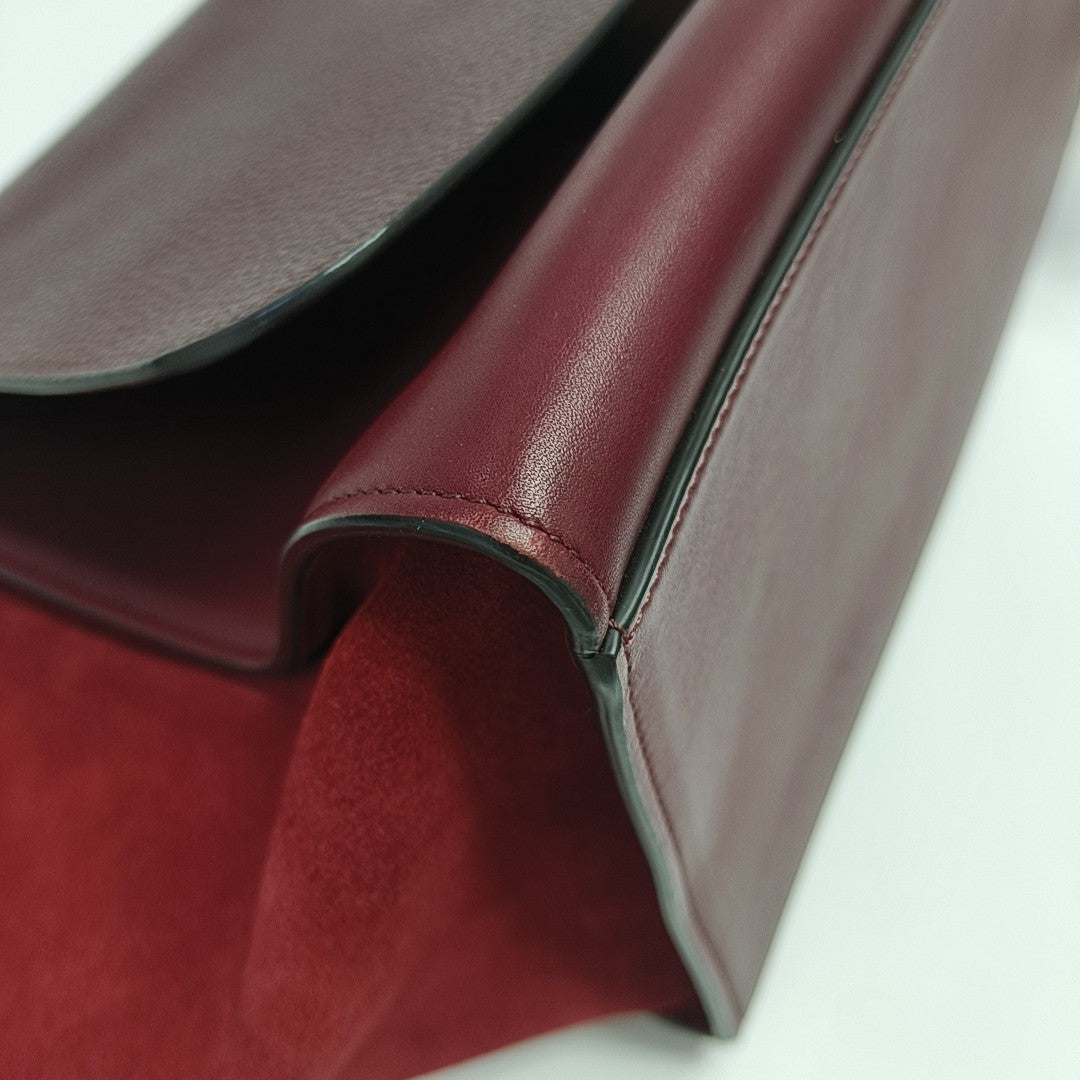 TRAPEZE Medium Calfskin Red