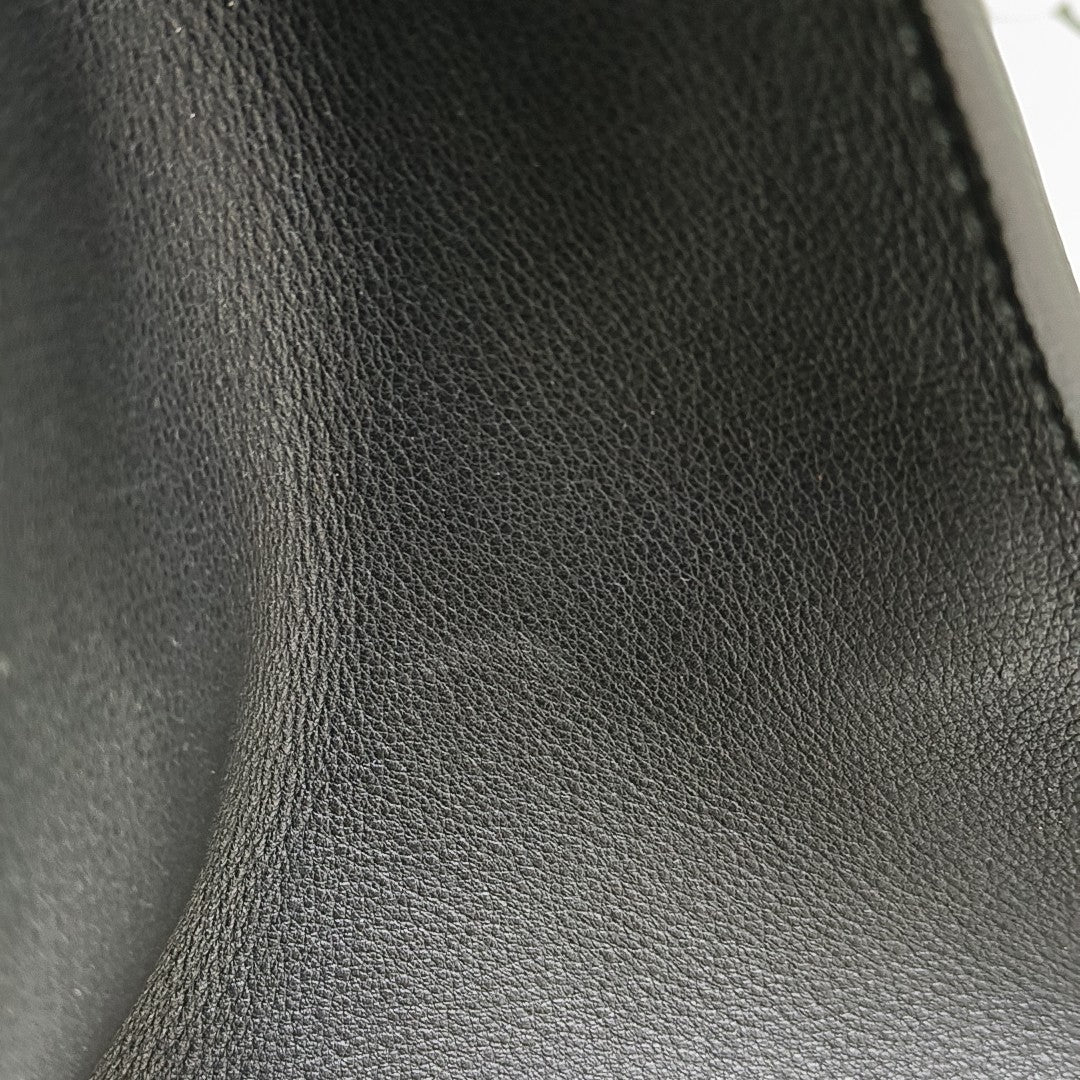 Jet Set Calfskin Black