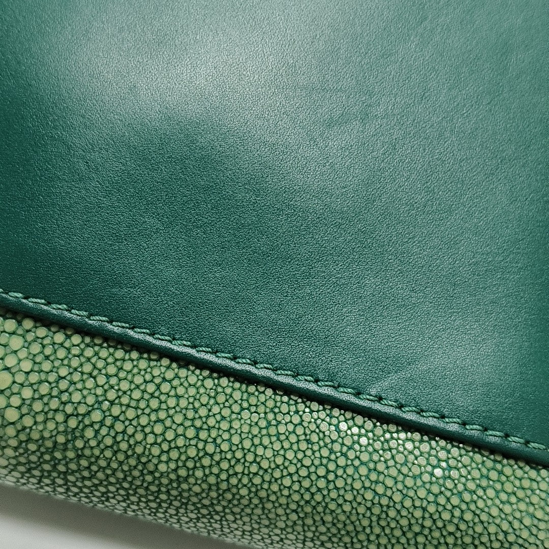 SERPENTI FOREVER Small Stingray Leather Green