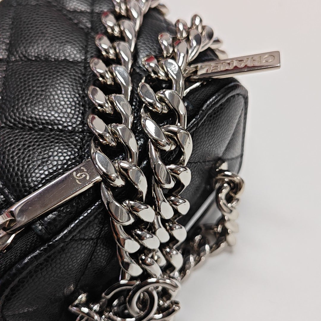 Quilted Grained Calfskin Shoulder Bag Black