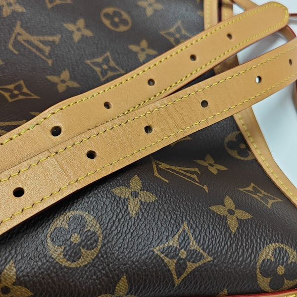 CARRYALL MM Monogram Coated Canvas Brown