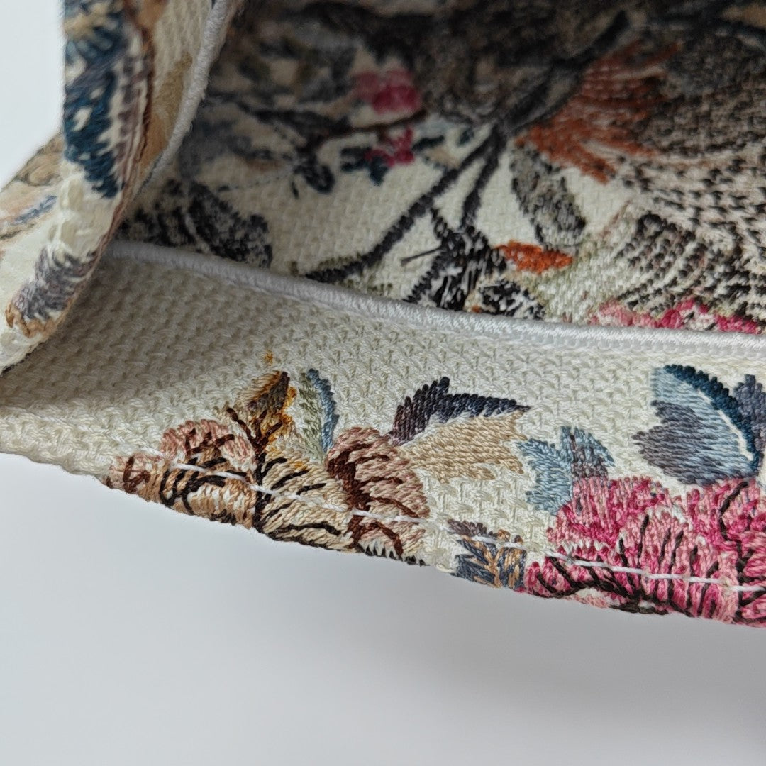 Book Tote Large Canvas Beige