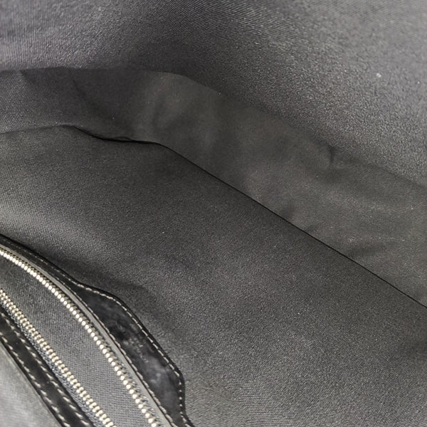 VIKTOR Calfskin Black