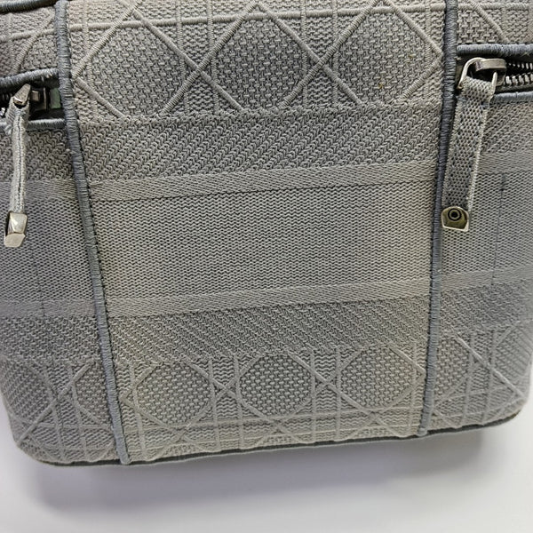 Travel Vanity Cannage Canvas Gray