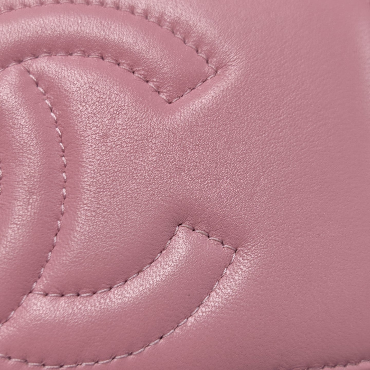 Quilted Lambskin Shoulder Bag Pink
