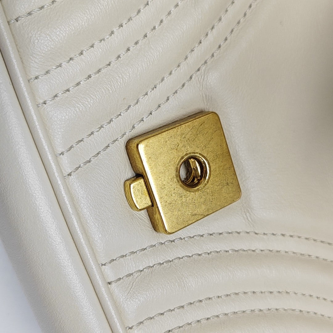 GG Marmont Medium Quilted Calfskin White
