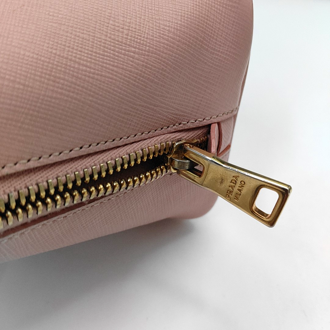 Authenticated pre-owned  Promenade Calfskin Pink - Shoulder Bag at Looply