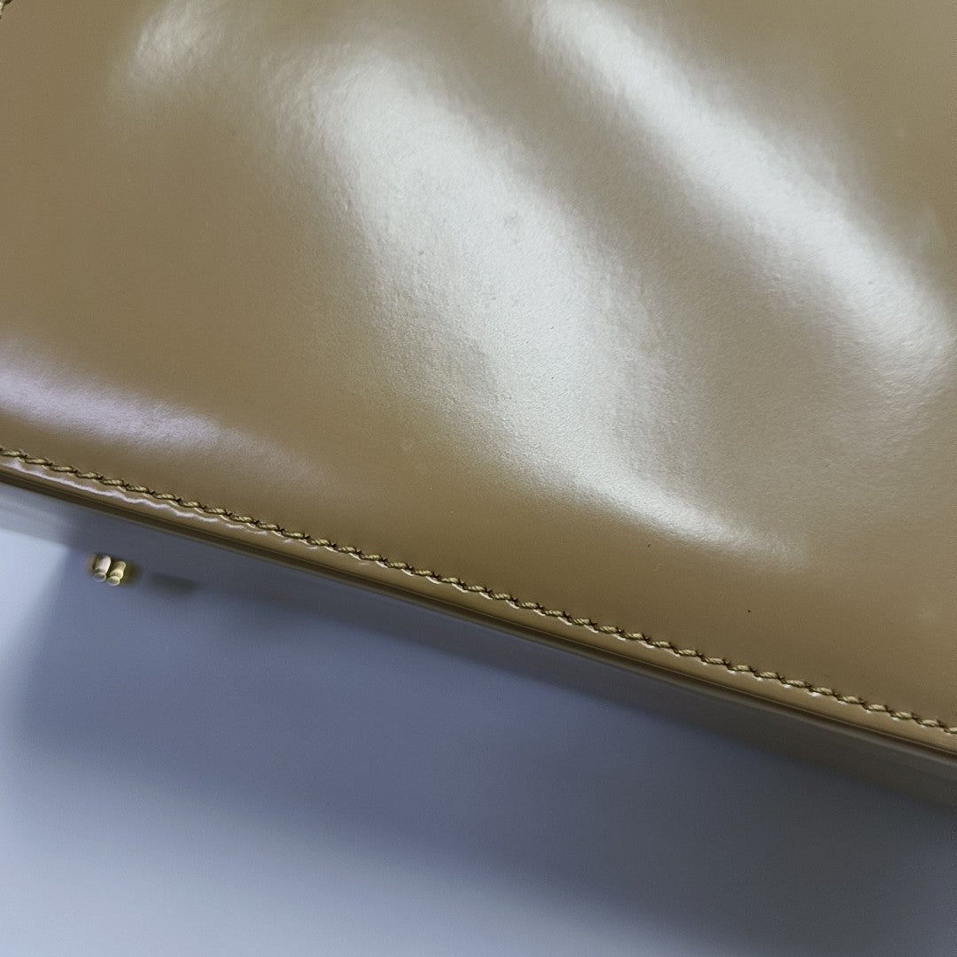 Kelly Medium Calfskin Brown