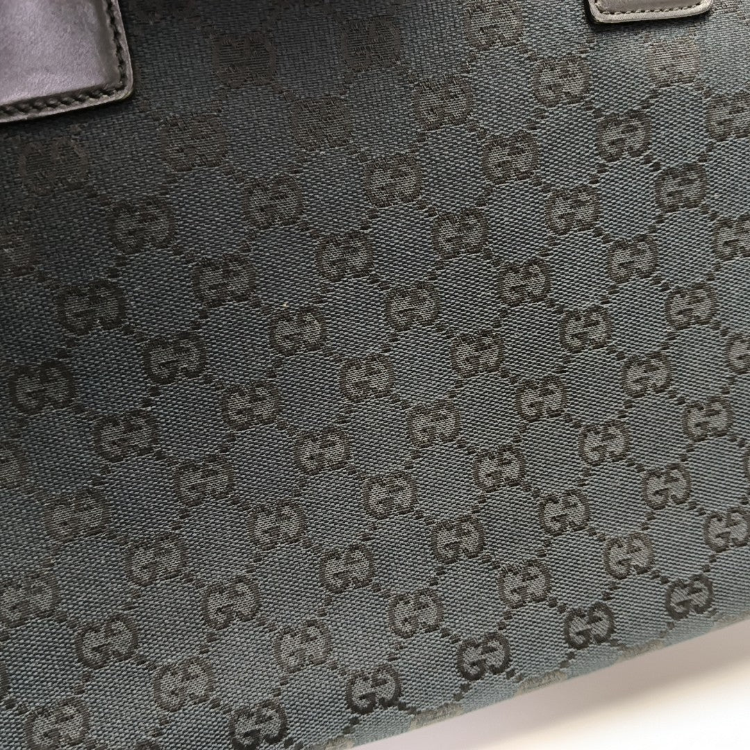 Monogram Canvas Black