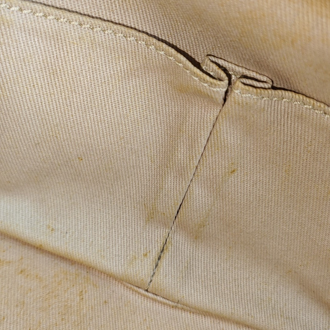 Canvas Brown