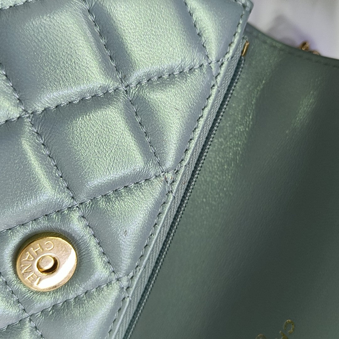 Quilted Lambskin Shoulder Bag Green