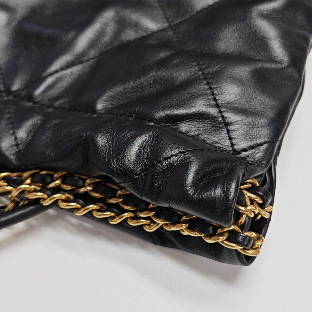 CHANEL 22 Mini Quilted Calfskin Black