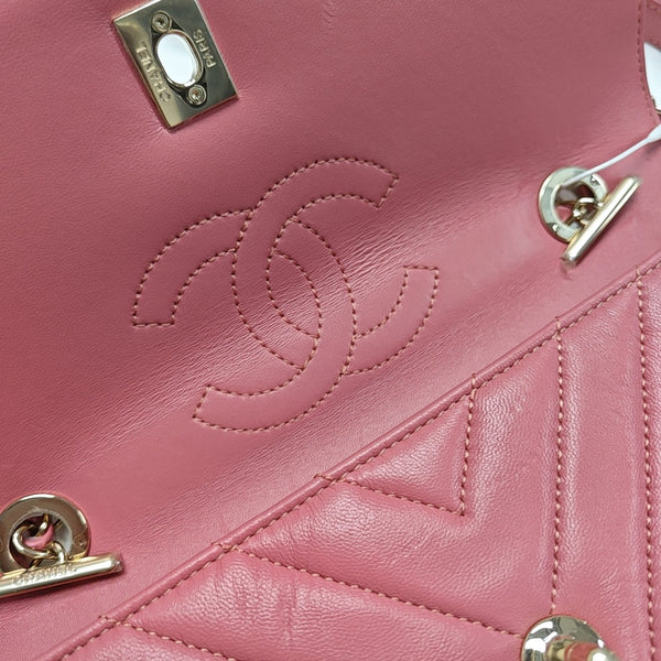 TRENDY CC Chevron Lambskin Pink