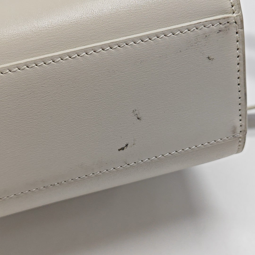 MANHATTAN Medium Calfskin White