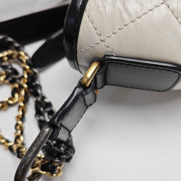 GABRIELLE Medium Quilted Calfskin White