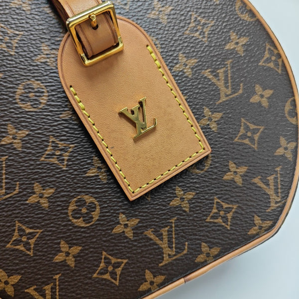 BOITE CHAPEAU PM Monogram Coated Canvas Brown