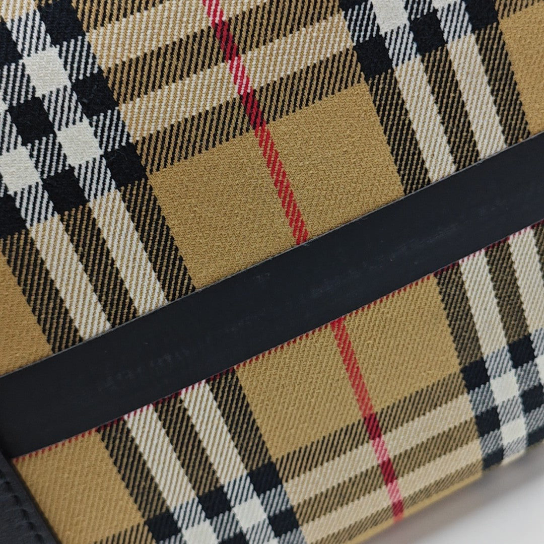 The Giant Medium Canvas Brown